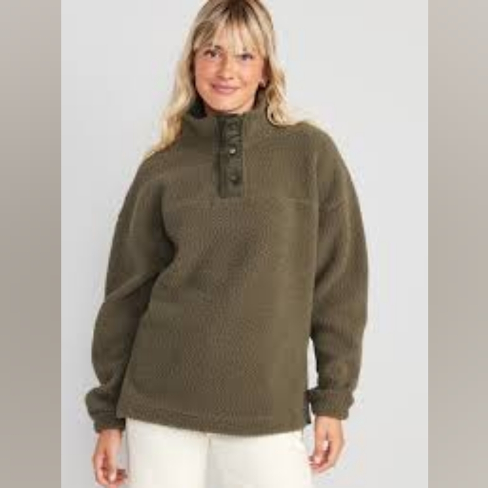 Old Navy | NWT 3 Button High Neck Sherpa Pullover Green Small Petite